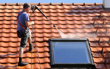 roof cleaning Clapham Green